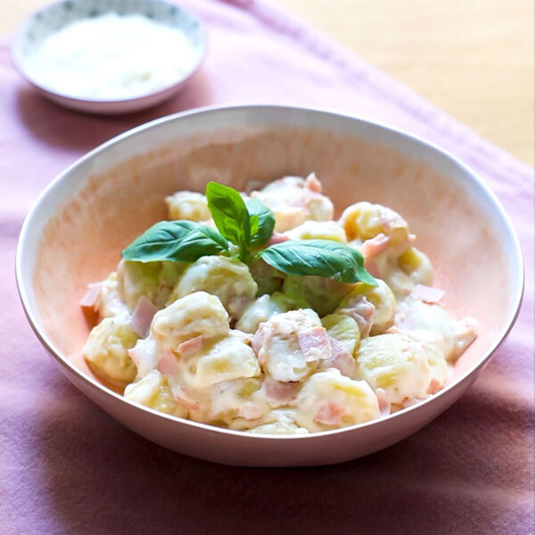 Gnocchi mit Schinken & Käsesauce