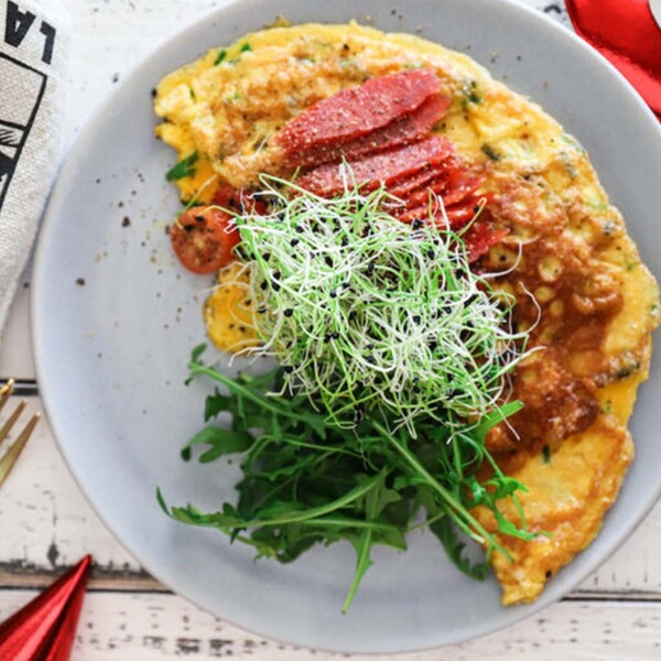 Frühstücksomelette mit Cabanossi